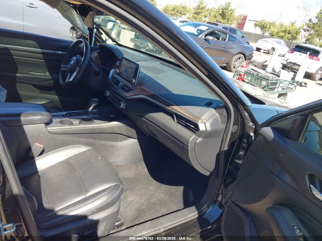 1N4BL4EV1KC106024 Nissan Altima 2.5 Sl