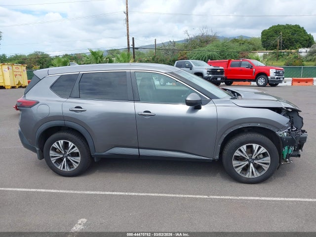 5N1BT3BA1NC691368 Nissan Rogue Sv Fwd