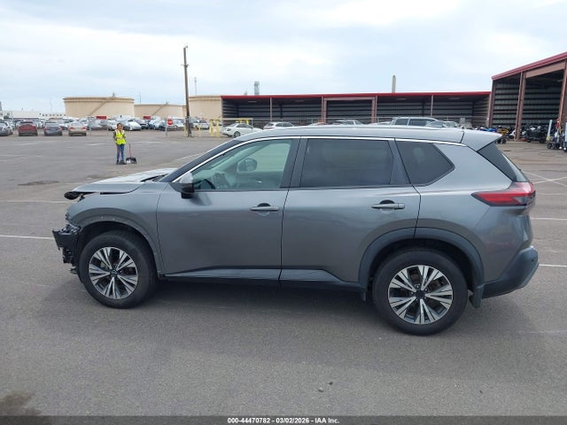 5N1BT3BA1NC691368 Nissan Rogue Sv Fwd