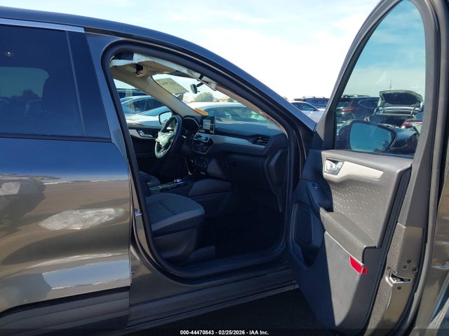 1FMCU0G61LUC65143 Ford ESCAPE SE