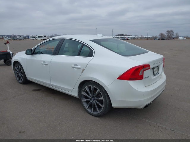 YV1612TK3F2332425 Volvo S60 T5 Premier
