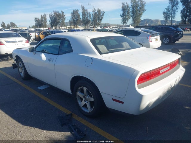 44470861 :رقم المزاد ، 2B3CJ4DV0AH272859 vin ، 2010 Dodge Challenger Se مزاد بيع