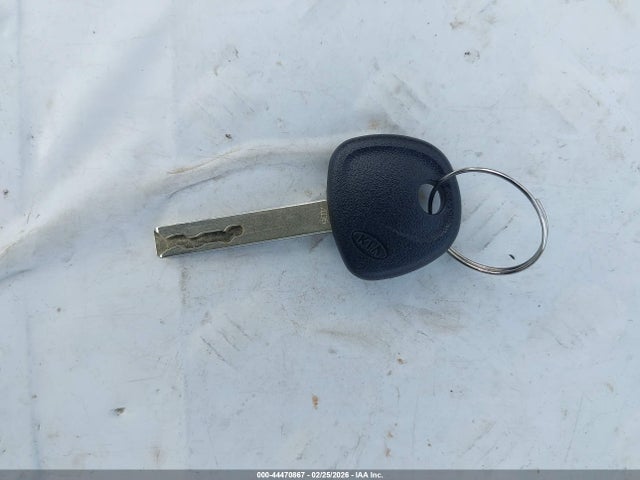 3KPA25AB2JE059958 KIA RIO LX