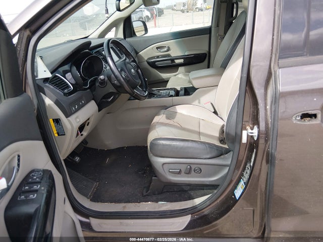 KIA Sedona Sx 2015 KNDMC5C16F6048635 Image 8