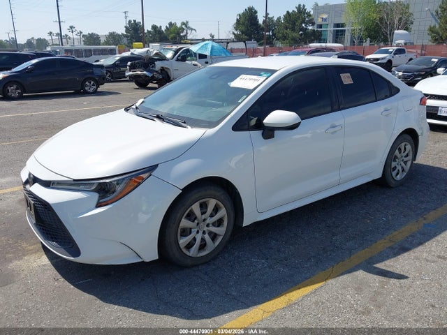 Toyota COROLLA LE 2021 JTDEPMAE6MJ169717 Image 2