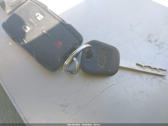 1GCVKREC1GZ365042 Chevrolet Silverado 1500 1lt