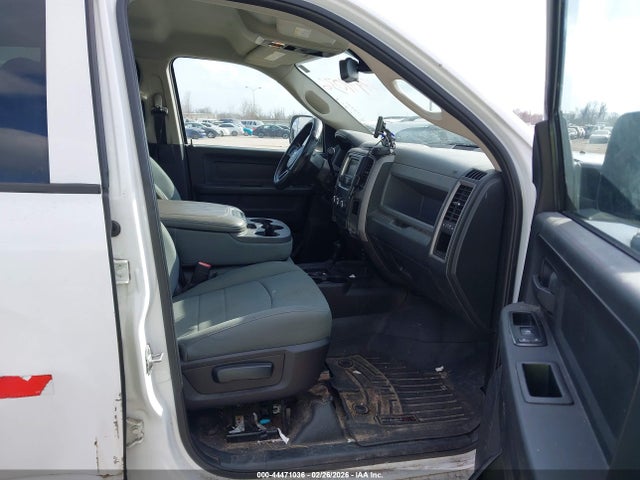Продаж на аукціоні авто 2015 Ram 2500 Tradesman, vin: 3C6TR5H20FG558982, номер лоту: 44471036