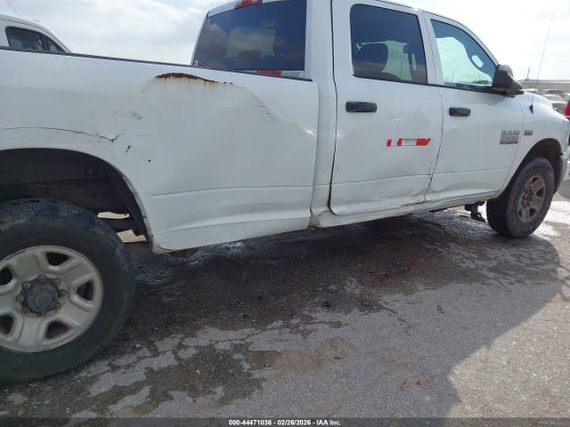 Продаж на аукціоні авто 2015 Ram 2500 Tradesman, vin: 3C6TR5H20FG558982, номер лоту: 44471036