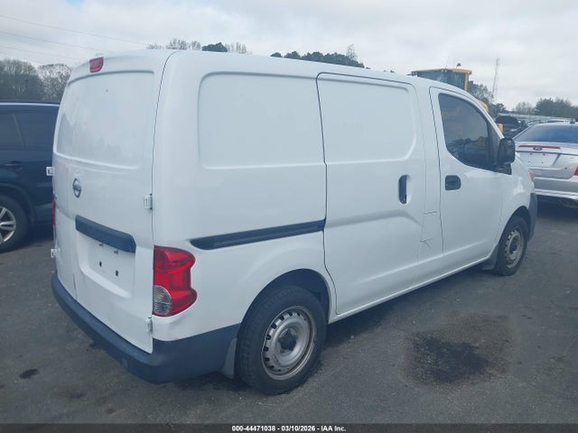 44471038 :رقم المزاد ، 3N6CM0KN3FK690576 vin ، 2015 Nissan Nv200 S مزاد بيع