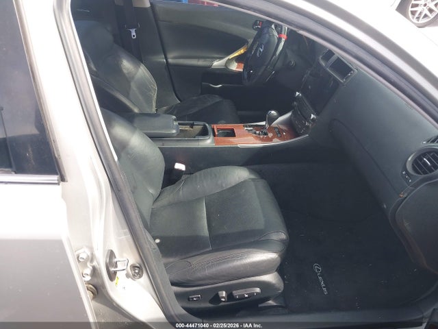 44471040 :رقم المزاد ، JTHBK262582062354 vin ، 2008 Lexus Is 250 مزاد بيع