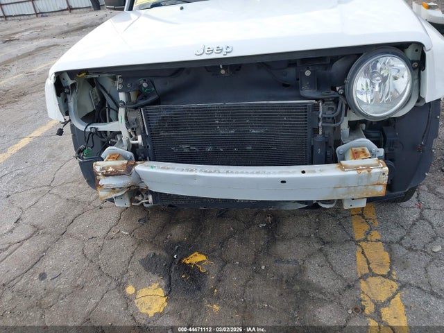2015 Jeep Patriot Sport მანქანა იყიდება აუქციონზე, vin: 1C4NJRBB5FD282627, აუქციონის ნომერი: 44471112
