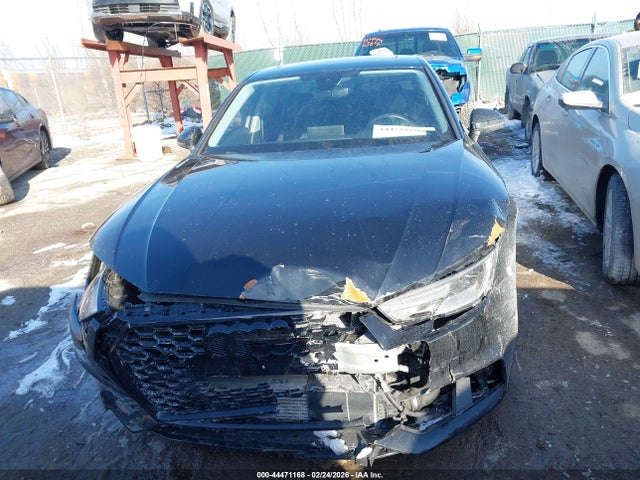 44471168 :رقم المزاد ، WAUDNAF4XHN047194 vin ، 2017 Audi A4 2.0t Season Of Audi Premium مزاد بيع