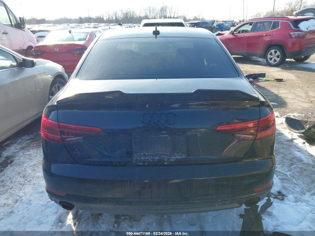 44471168 :رقم المزاد ، WAUDNAF4XHN047194 vin ، 2017 Audi A4 2.0t Season Of Audi Premium مزاد بيع