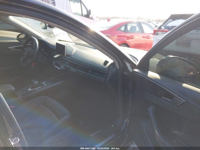 2017 AUDI A4 WAUDNAF4XHN047194 Photo 4