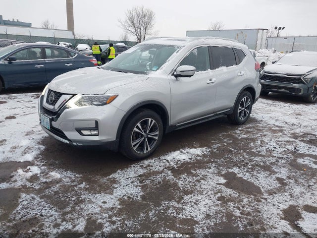 JN8AT2MV9JW310504 Nissan Rogue Sl