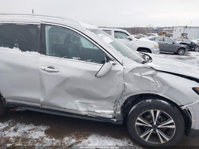 JN8AT2MV9JW310504 Nissan Rogue Sl