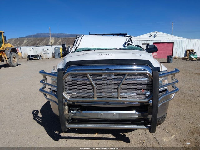 44471216 :رقم المزاد ، 3C63R3GL9FG542245 vin ، 2015 Ram 3500 Tradesman مزاد بيع