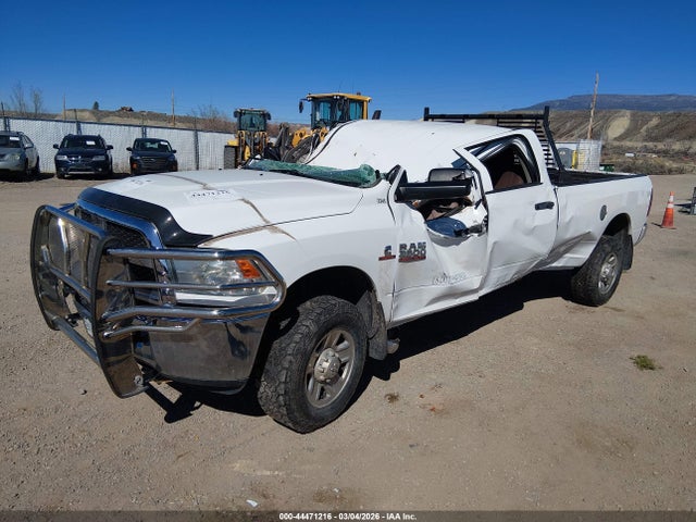 44471216 :رقم المزاد ، 3C63R3GL9FG542245 vin ، 2015 Ram 3500 Tradesman مزاد بيع