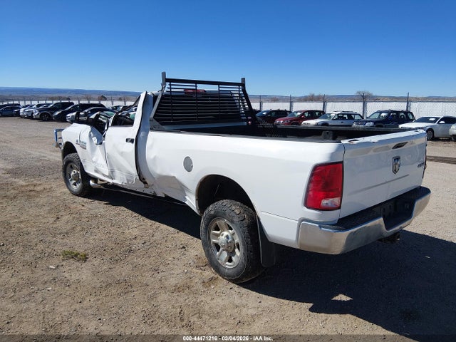 44471216 :رقم المزاد ، 3C63R3GL9FG542245 vin ، 2015 Ram 3500 Tradesman مزاد بيع