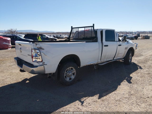 44471216 :رقم المزاد ، 3C63R3GL9FG542245 vin ، 2015 Ram 3500 Tradesman مزاد بيع