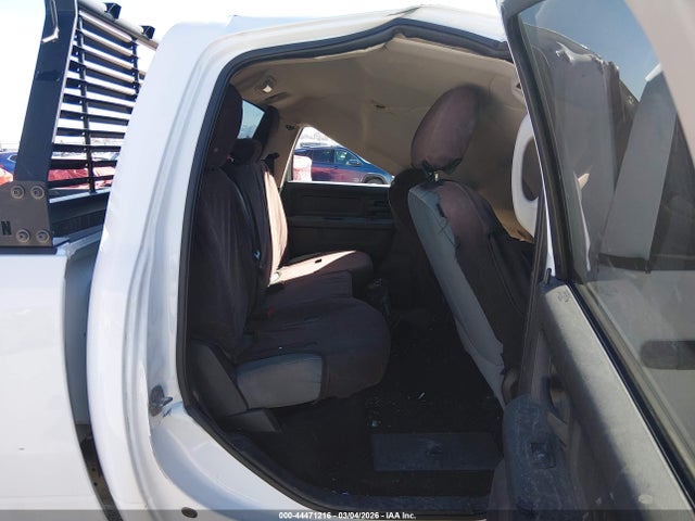 44471216 :رقم المزاد ، 3C63R3GL9FG542245 vin ، 2015 Ram 3500 Tradesman مزاد بيع