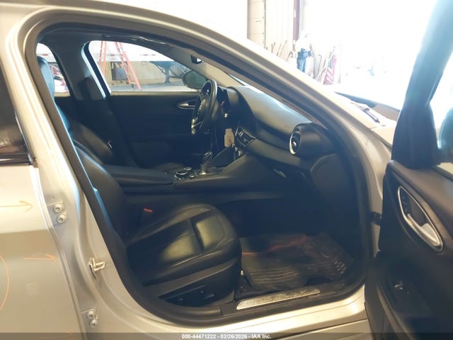 2017 ALFA ROMEO GIULIA ZARFAEDN1H7538340 Photo 4