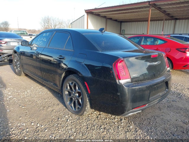 44471228 :رقم المزاد ، 2C3CCAGG7FH736293 vin ، 2015 Chrysler 300 300s مزاد بيع