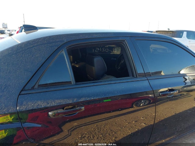44471228 :رقم المزاد ، 2C3CCAGG7FH736293 vin ، 2015 Chrysler 300 300s مزاد بيع