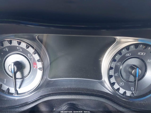 44471228 :رقم المزاد ، 2C3CCAGG7FH736293 vin ، 2015 Chrysler 300 300s مزاد بيع