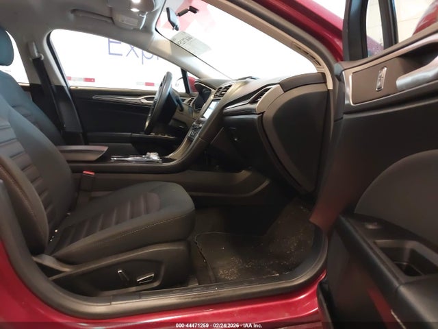 44471259 :رقم المزاد ، 3FA6P0H76JR108654 vin ، 2018 Ford Fusion Se مزاد بيع