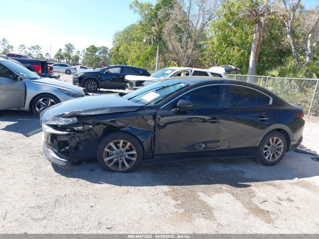 44471262 :رقم المزاد ، 3MZBPAAL1MM253444 vin ، 2021 Mazda Mazda3 2.5 S مزاد بيع