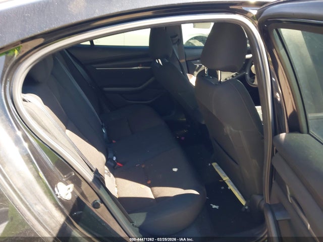 44471262 :رقم المزاد ، 3MZBPAAL1MM253444 vin ، 2021 Mazda Mazda3 2.5 S مزاد بيع