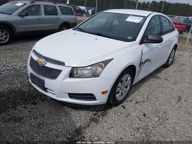 1G1PA5SH1E7482285 Chevrolet Cruze Ls Auto
