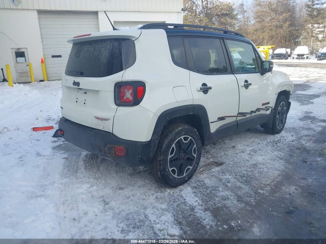 2016 Jeep Renegade Trailhawk მანქანა იყიდება აუქციონზე, vin: ZACCJBCT8GPD00093, აუქციონის ნომერი: 44471316