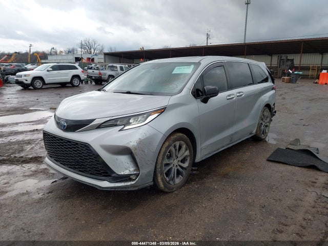 2021 TOYOTA SIENNA 5TDXRKEC5MS005619 Photo 1