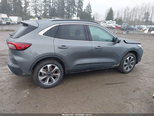 1FMCU9JA4SUB45465 Ford Escape Platinum