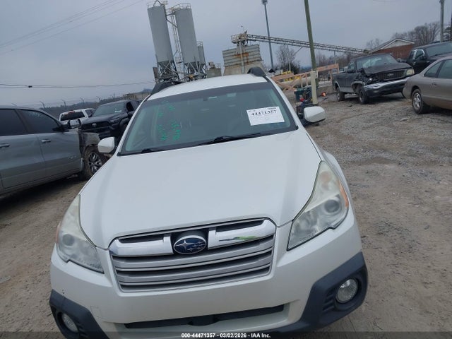 Subaru Outback 2.5i Premium 2014 4S4BRBCC9E3235725 Image 12