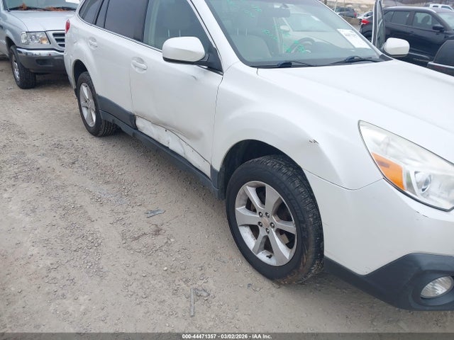 Subaru Outback 2.5i Premium 2014 4S4BRBCC9E3235725 Image 6