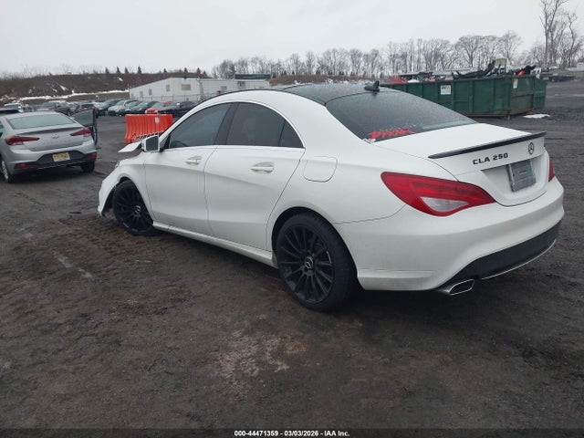 2016 MERCEDES-BENZ CLA 250 WDDSJ4GB5GN354040 Photo 2