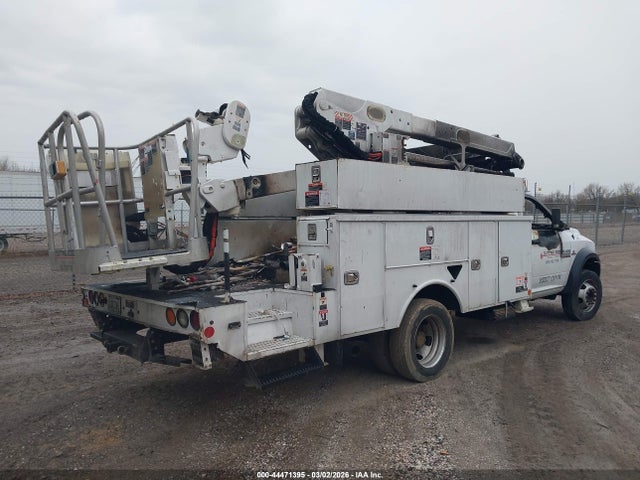 44471395 :رقم المزاد ، 3C7WRMBL0HG753861 vin ، 2017 Ram 5500 Chassis Tradesman/slt مزاد بيع