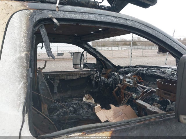 44471395 :رقم المزاد ، 3C7WRMBL0HG753861 vin ، 2017 Ram 5500 Chassis Tradesman/slt مزاد بيع