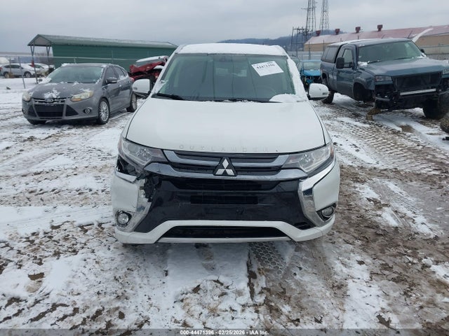44471396 :رقم المزاد ، JA4J24A52JZ030415 vin ، 2018 Mitsubishi Outlander Phev Sel مزاد بيع
