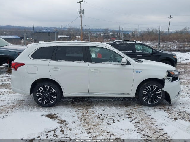 Продажа на аукционе авто 2018 Mitsubishi Outlander Phev Sel, vin: JA4J24A52JZ030415, номер лота: 44471396