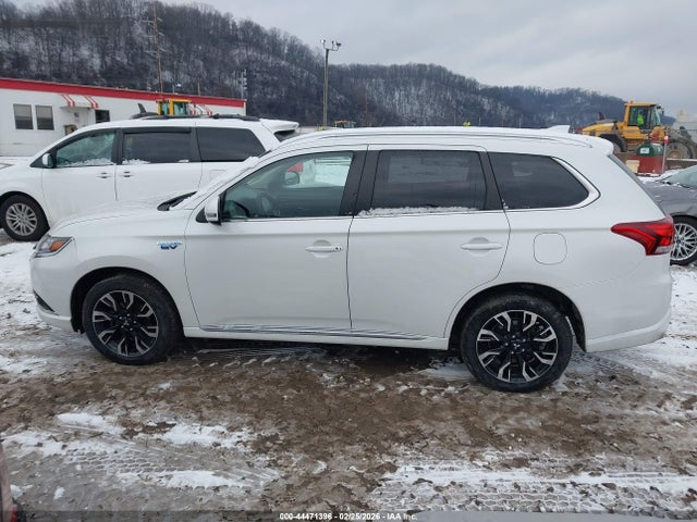 44471396 :رقم المزاد ، JA4J24A52JZ030415 vin ، 2018 Mitsubishi Outlander Phev Sel مزاد بيع