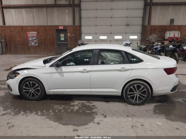 44471397 :رقم المزاد ، 3VWBM7BU4NM002213 vin ، 2022 Volkswagen Jetta 1.5t Sport مزاد بيع