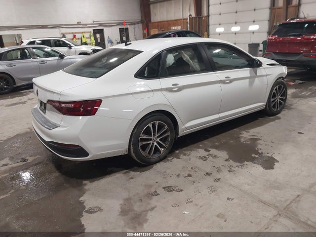 2022 VOLKSWAGEN JETTA 3VWBM7BU4NM002213 Photo 3