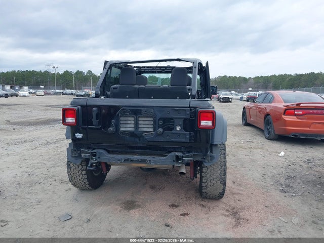 44471522 :رقم المزاد ، 1C4HJXDG6NW253313 vin ، 2022 Jeep Wrangler Unlimited High Tide 4x4 مزاد بيع