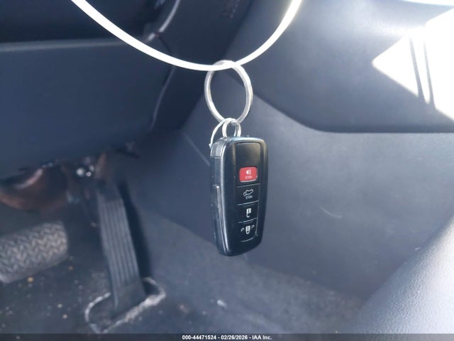 2021 TOYOTA RAV4 HYBRID 4T3E6RFV5MU017762 Photo 10