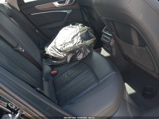 2019 AUDI A6 WAUL2AF27KN115624 Photo 7