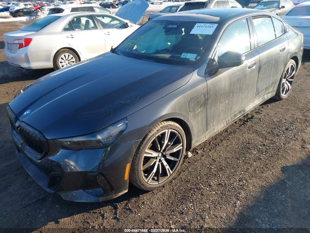 44471565 :رقم المزاد ، WBA13FK06SCU71774 vin ، 2025 Bmw 550e Xdrive مزاد بيع